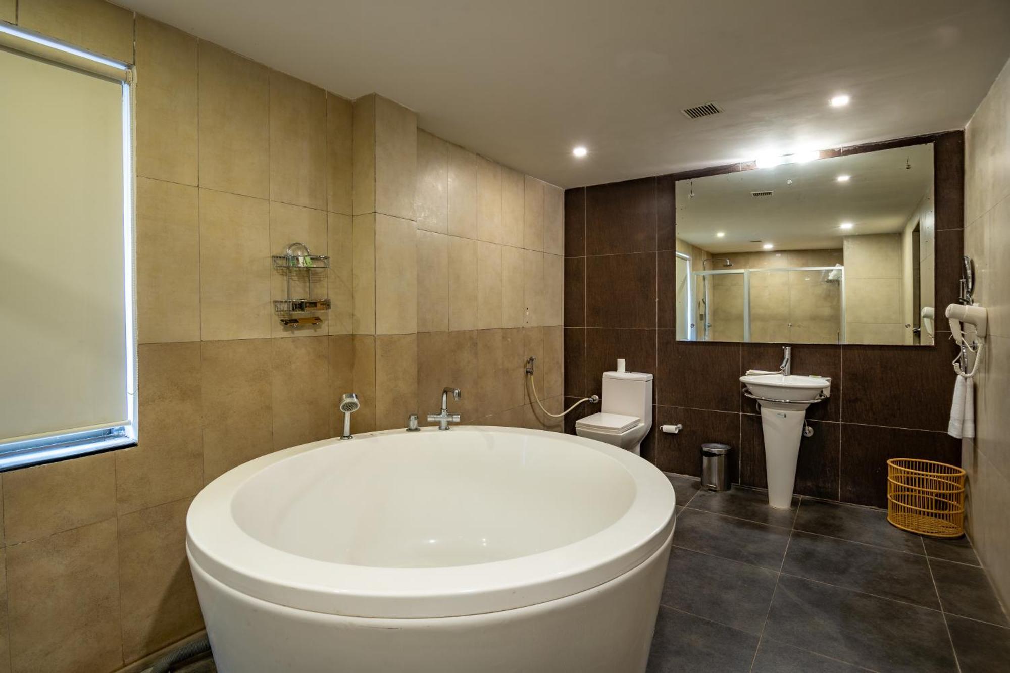Grand Serenaa Hotel & Resorts, אורוויל מראה חיצוני תמונה