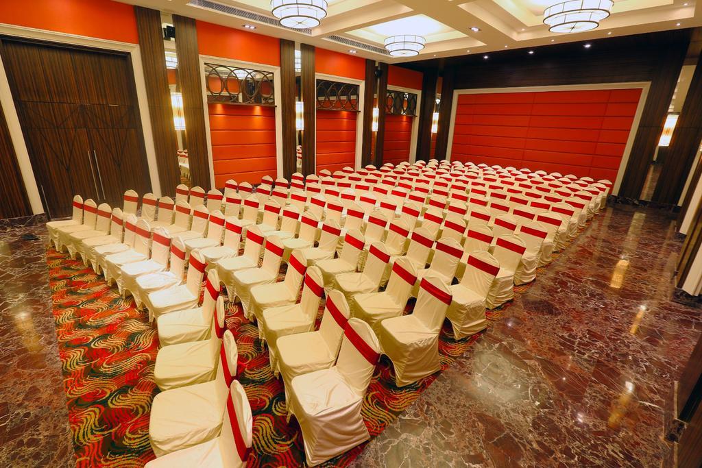 Grand Serenaa Hotel & Resorts, אורוויל מראה חיצוני תמונה
