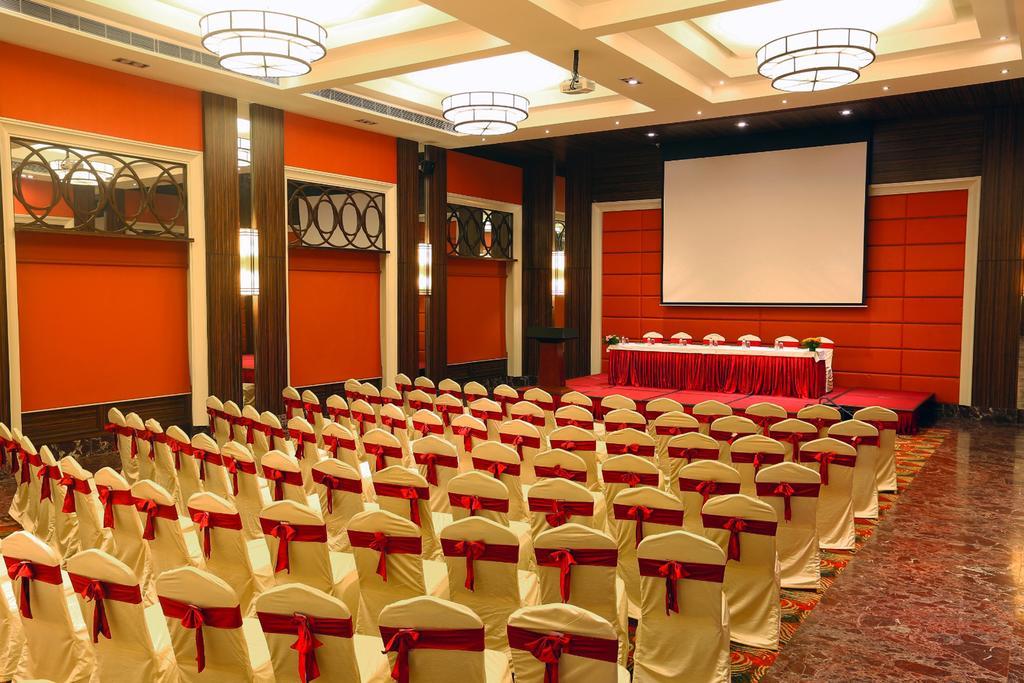 Grand Serenaa Hotel & Resorts, אורוויל מראה חיצוני תמונה