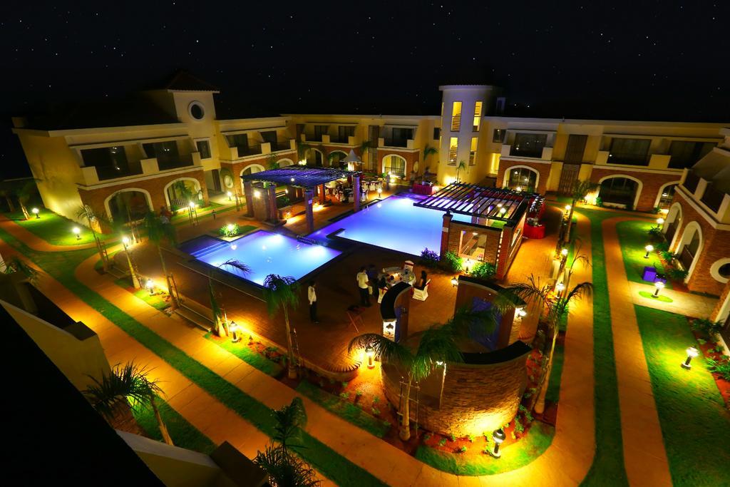 Grand Serenaa Hotel & Resorts, אורוויל מראה חיצוני תמונה