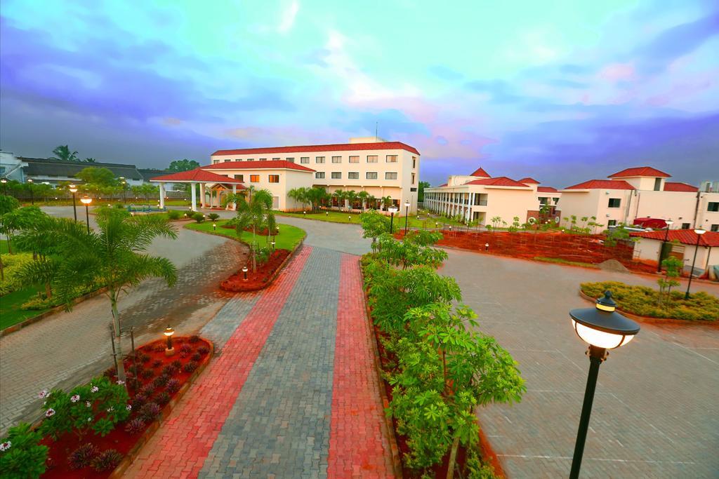 Grand Serenaa Hotel & Resorts, אורוויל מראה חיצוני תמונה