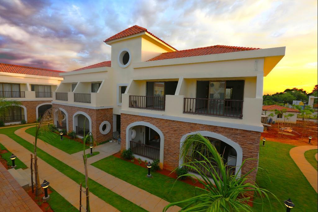 Grand Serenaa Hotel & Resorts, אורוויל מראה חיצוני תמונה