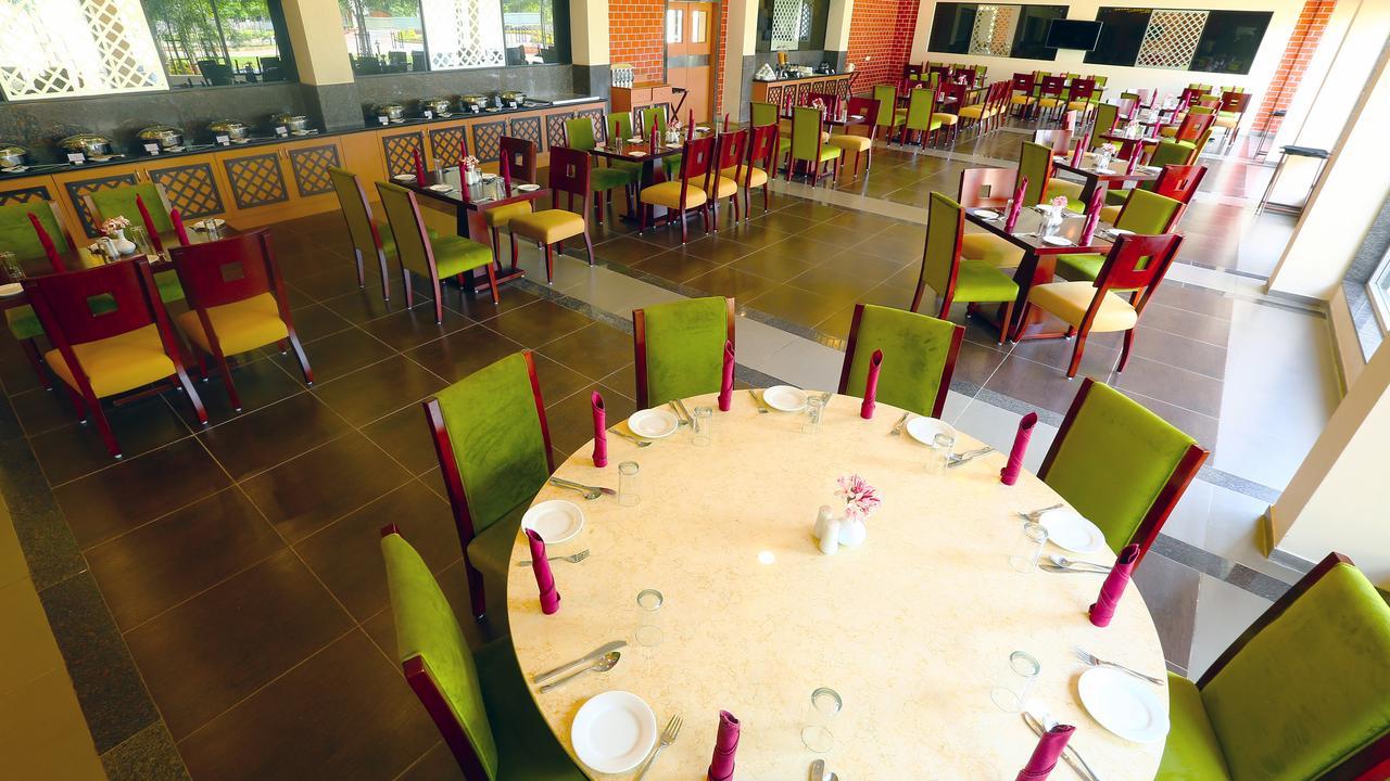 Grand Serenaa Hotel & Resorts, אורוויל מראה חיצוני תמונה