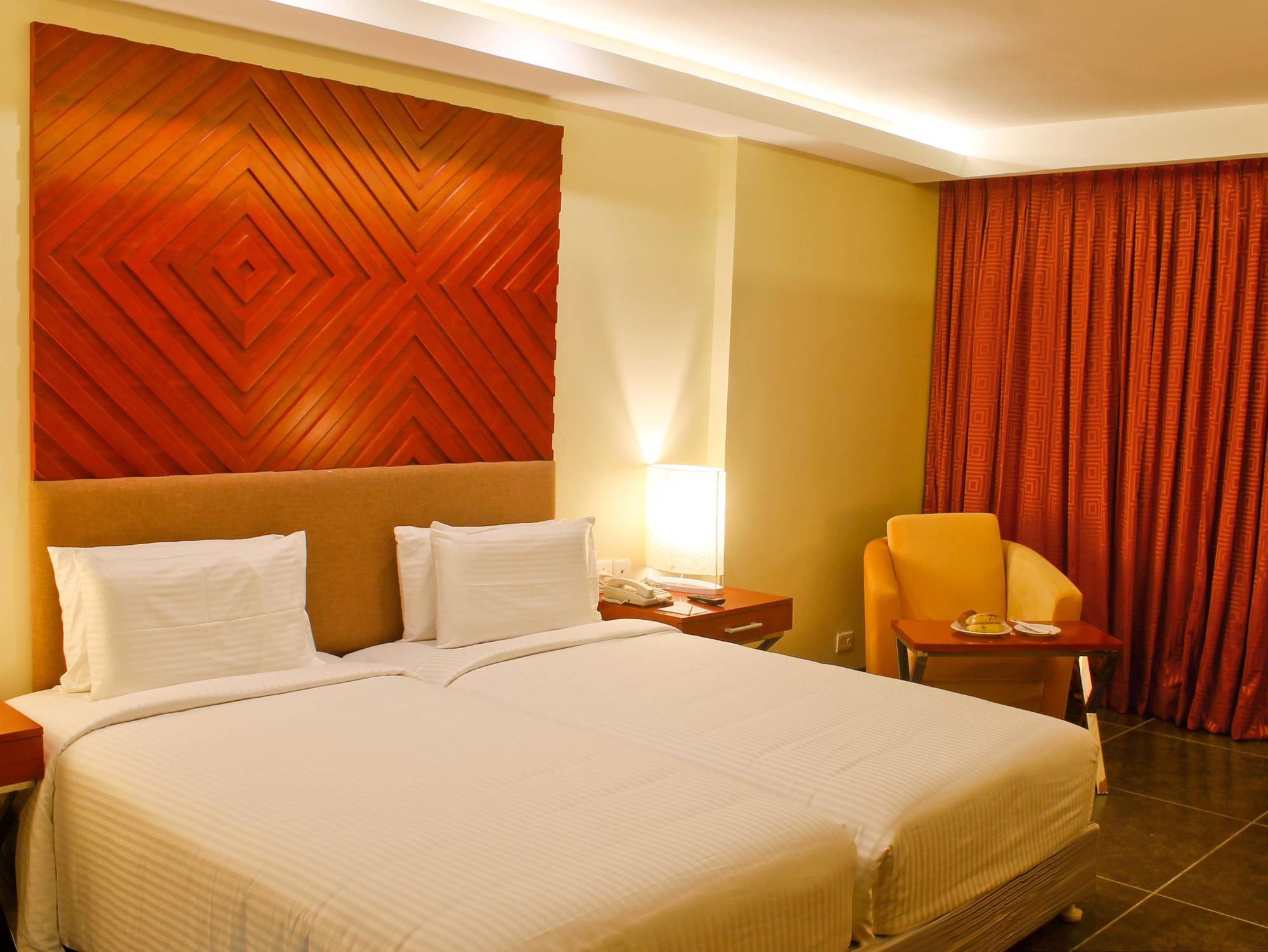 Grand Serenaa Hotel & Resorts, אורוויל מראה חיצוני תמונה