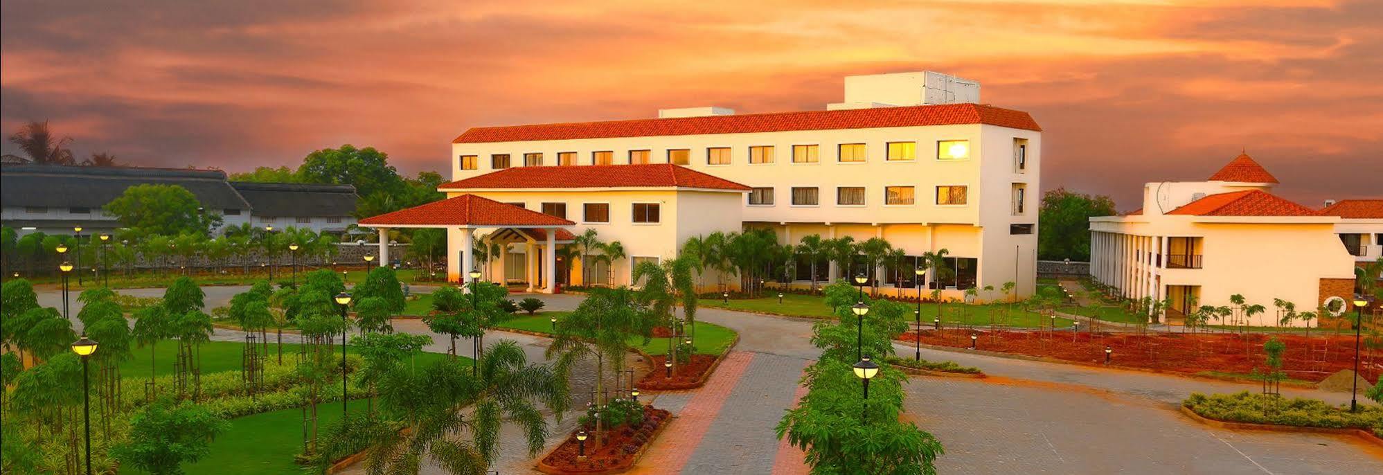Grand Serenaa Hotel & Resorts, אורוויל מראה חיצוני תמונה